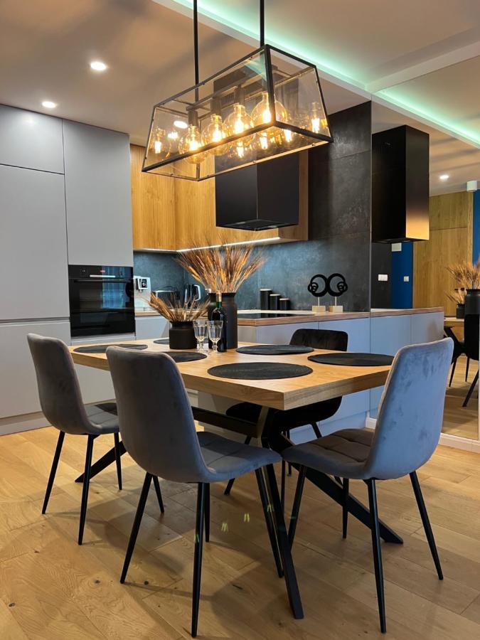Family & Business Elegant Apartments, Kadzielnia, Wdk, Stadion Korona -1 Bedroom, Terrace, Garage, New! キェルツェ エクステリア 写真