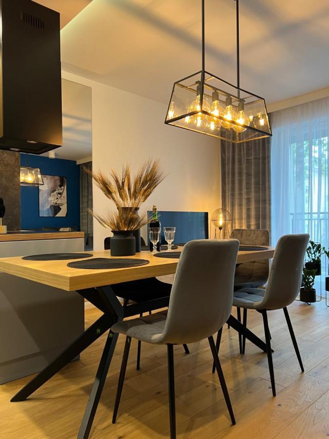 Family & Business Elegant Apartments, Kadzielnia, Wdk, Stadion Korona -1 Bedroom, Terrace, Garage, New! キェルツェ エクステリア 写真