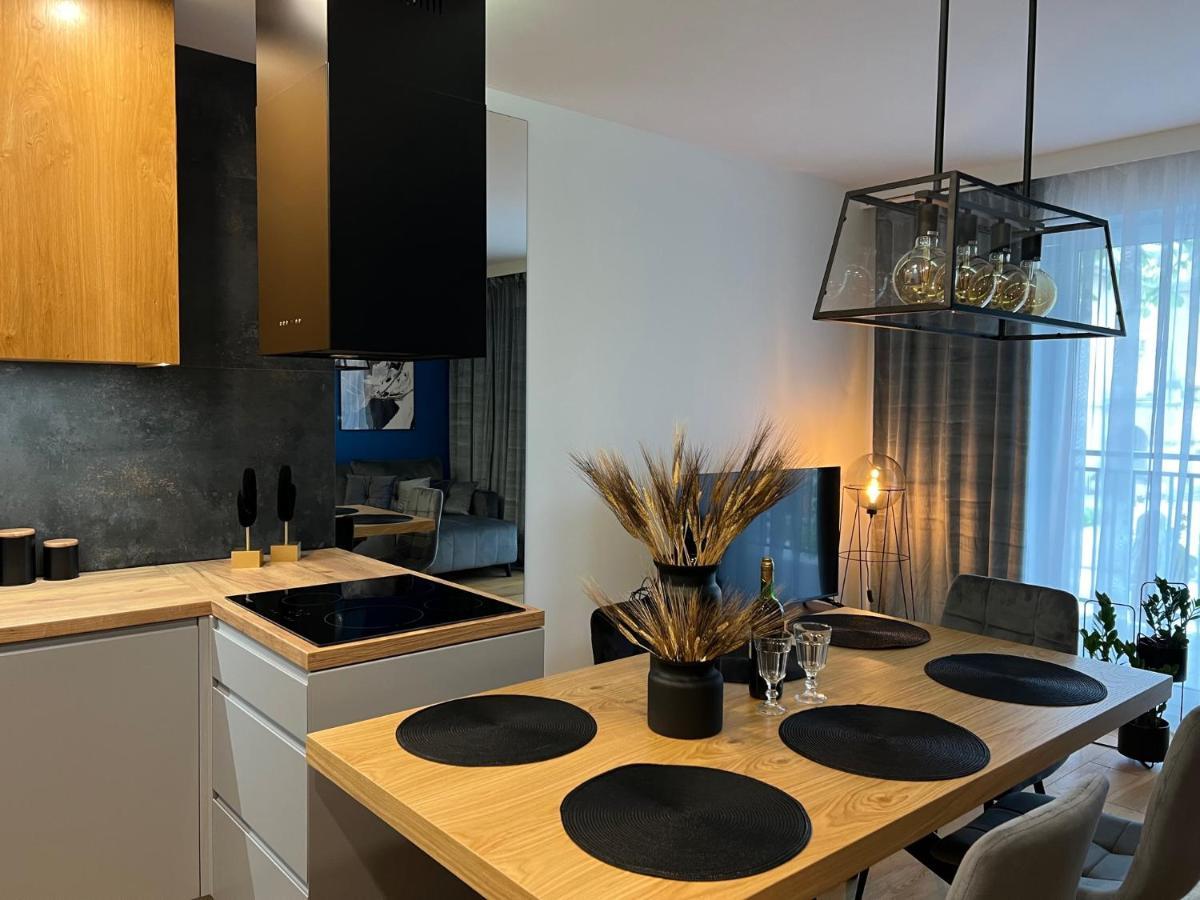 Family & Business Elegant Apartments, Kadzielnia, Wdk, Stadion Korona -1 Bedroom, Terrace, Garage, New! キェルツェ エクステリア 写真