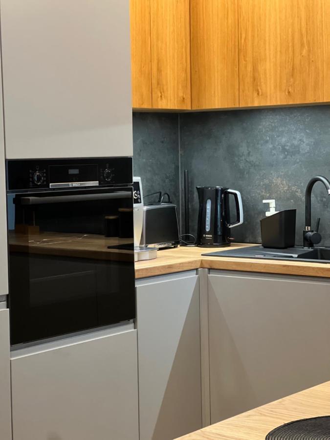 Family & Business Elegant Apartments, Kadzielnia, Wdk, Stadion Korona -1 Bedroom, Terrace, Garage, New! キェルツェ エクステリア 写真