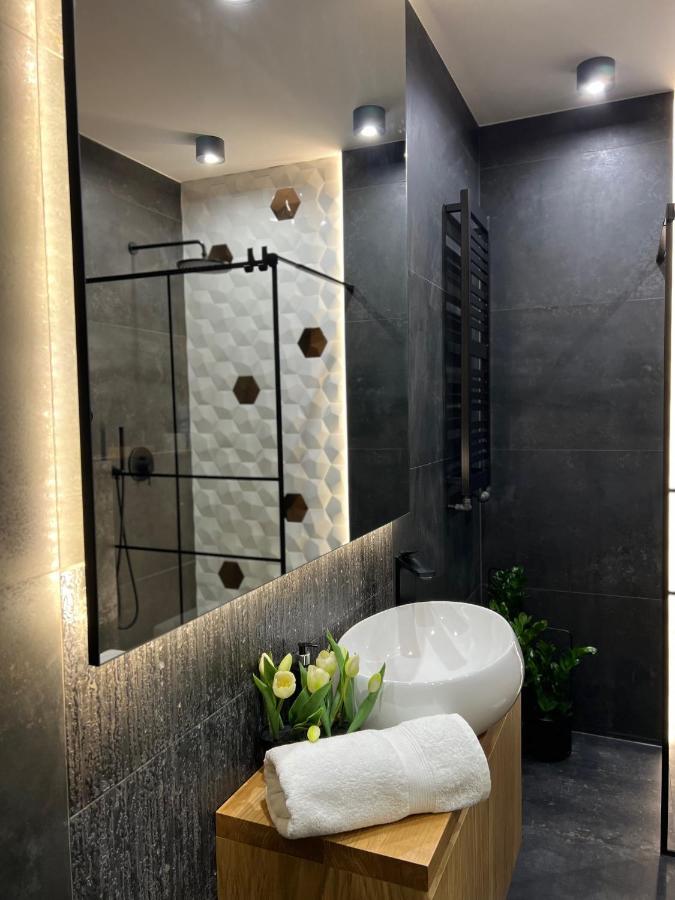 Family & Business Elegant Apartments, Kadzielnia, Wdk, Stadion Korona -1 Bedroom, Terrace, Garage, New! キェルツェ エクステリア 写真
