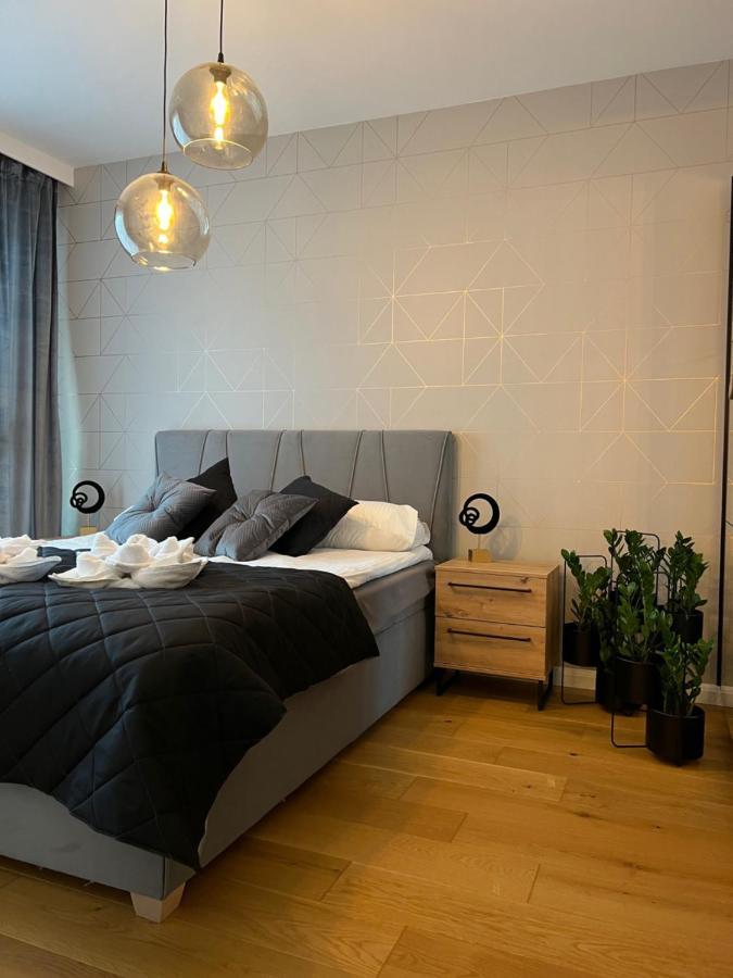 Family & Business Elegant Apartments, Kadzielnia, Wdk, Stadion Korona -1 Bedroom, Terrace, Garage, New! キェルツェ エクステリア 写真