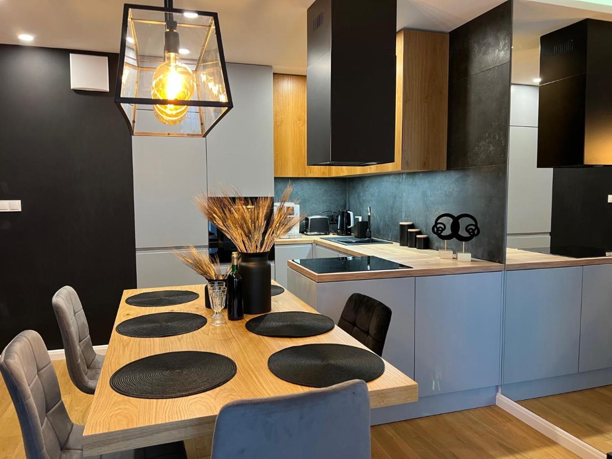Family & Business Elegant Apartments, Kadzielnia, Wdk, Stadion Korona -1 Bedroom, Terrace, Garage, New! キェルツェ エクステリア 写真