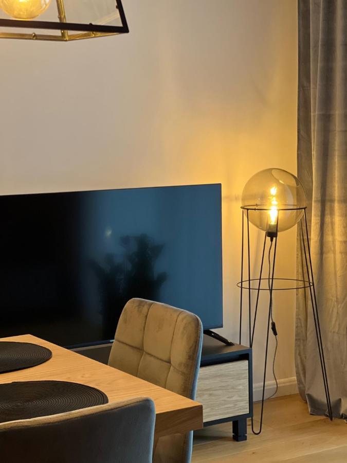 Family & Business Elegant Apartments, Kadzielnia, Wdk, Stadion Korona -1 Bedroom, Terrace, Garage, New! キェルツェ エクステリア 写真